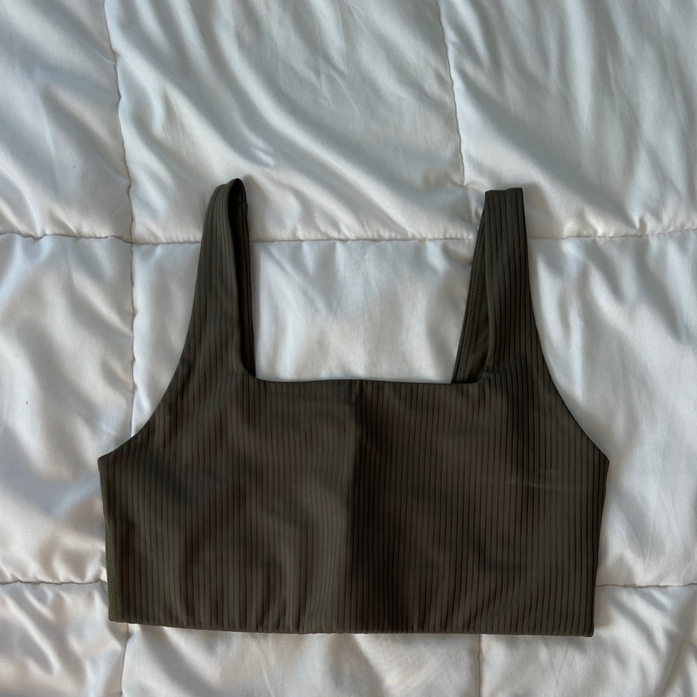 Girlfriend collective Tommy ribbed sports bra in cypress green size S